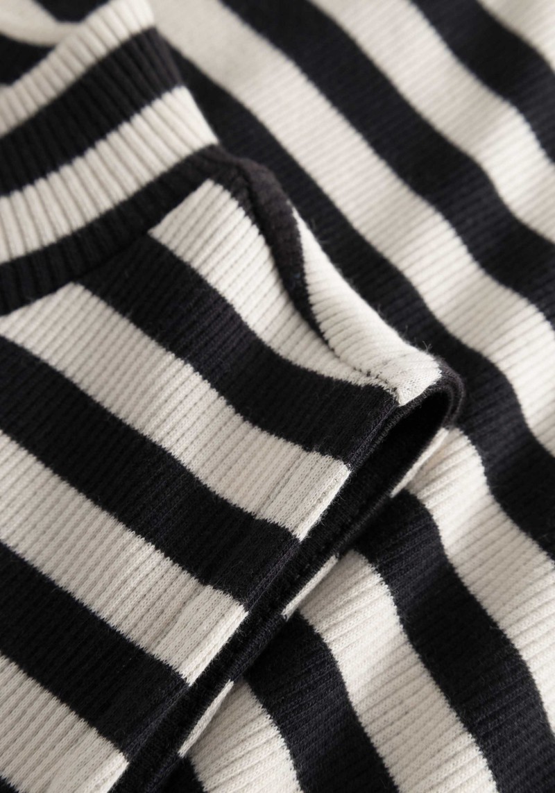 Knowledge Cotton Apparel - Top High Neck Rip Striped Black/White
