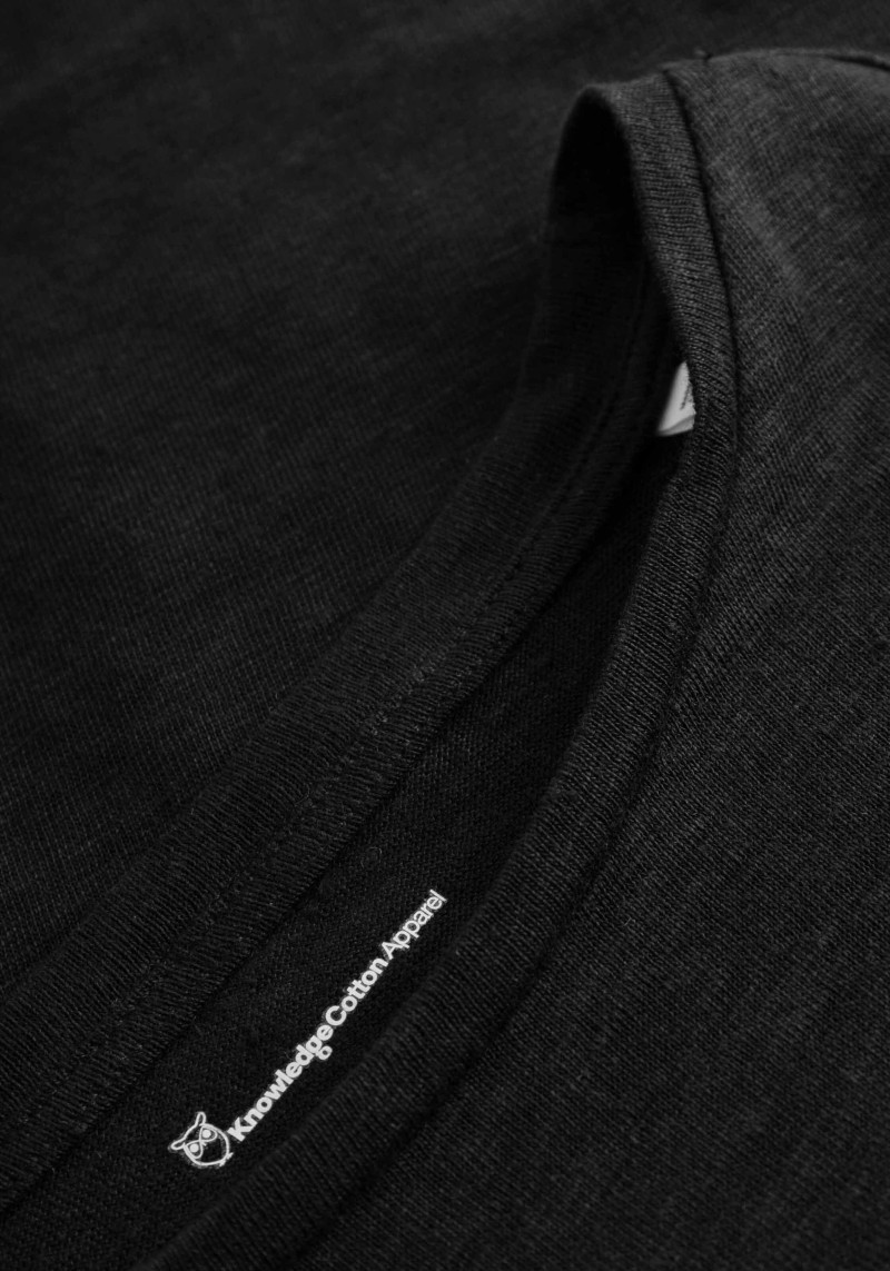 Knowledge Cotton Apparel - Leinen-T-Shirt Reg Black Jet