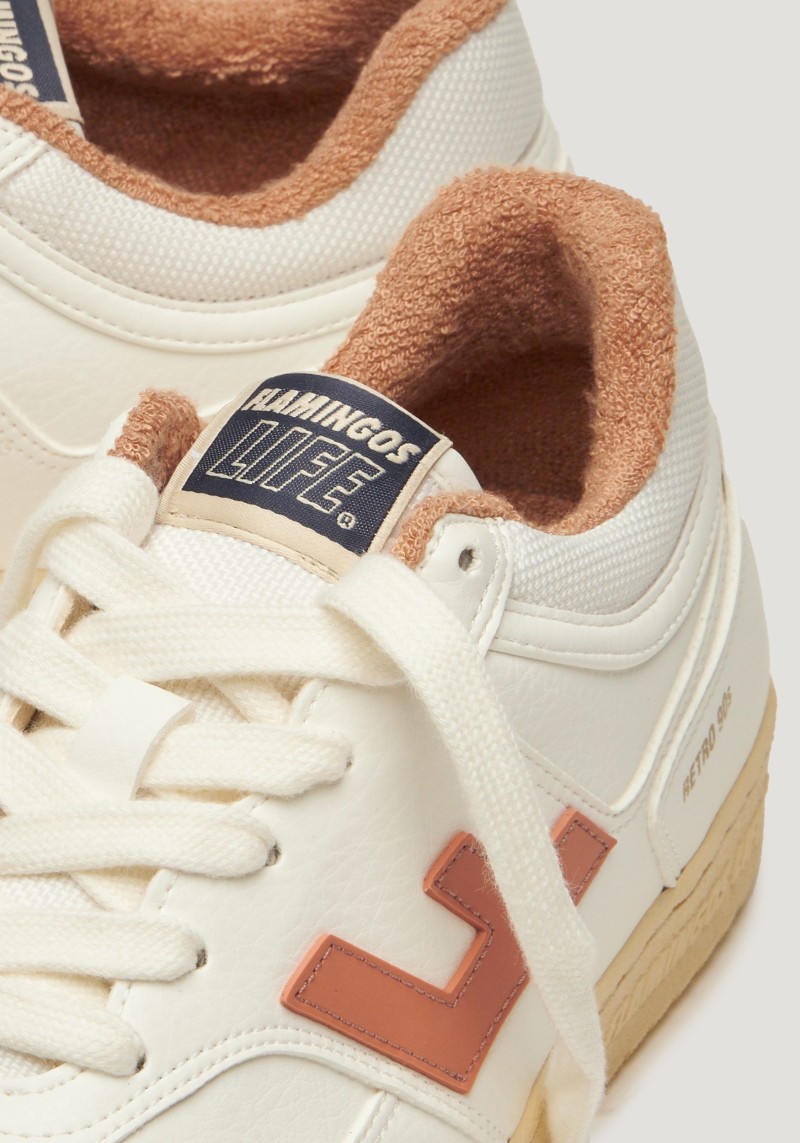 Sneaker Retro 90's White Apricot Vanilla