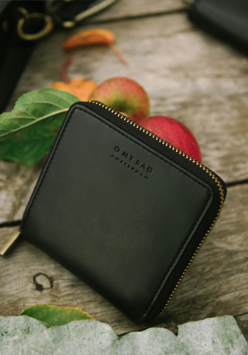 Portemonnaie Sonny Square Wallet Apple Leather Black