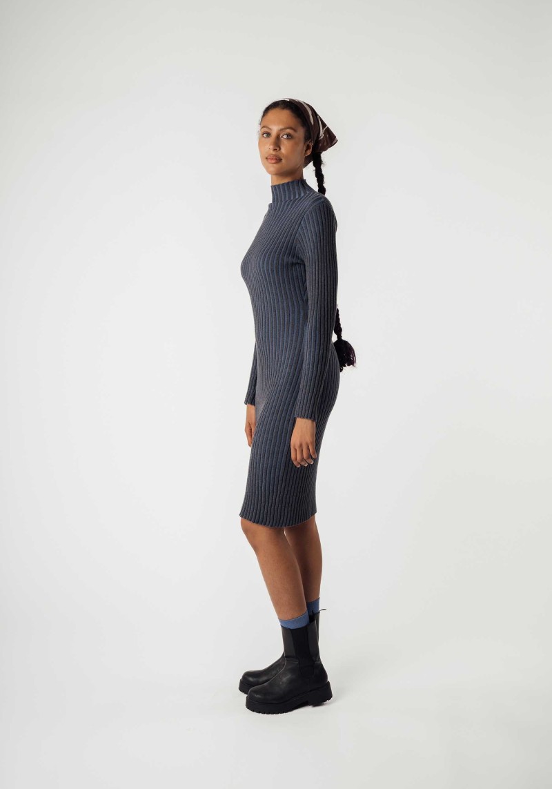 Strickkleid Shivani Tight Rib Knit Dress Anthrazit Melange/Blue Stone |  RRREVOLVE