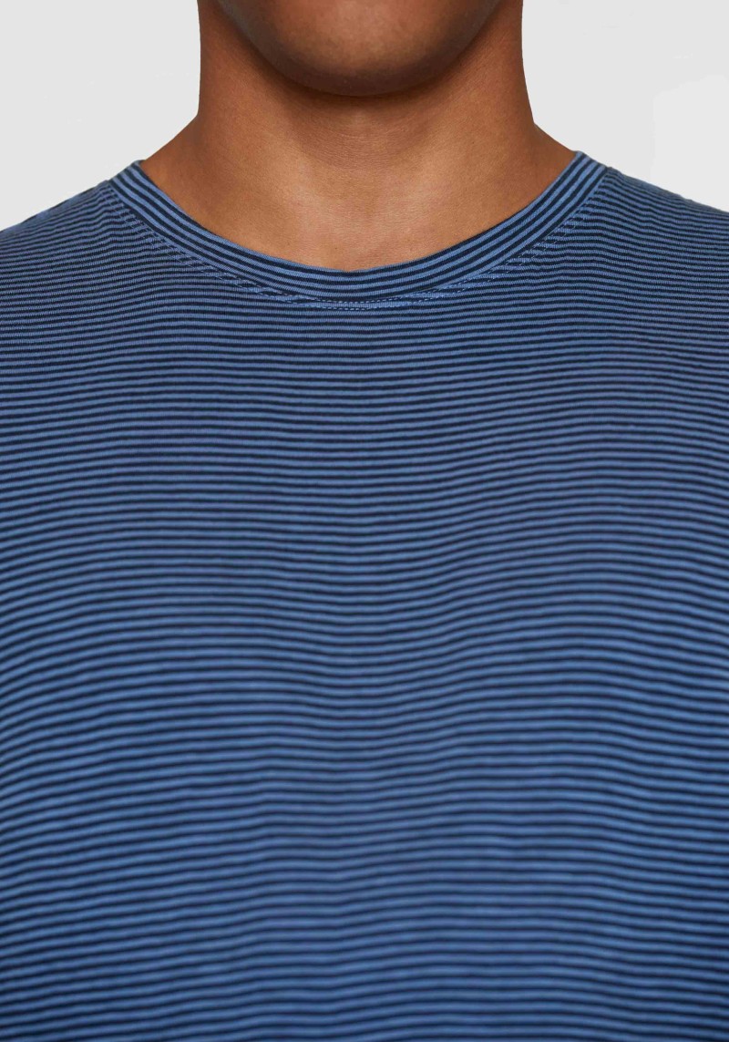 T-Shirt Narrow Striped Slub Tee Blue Stripe