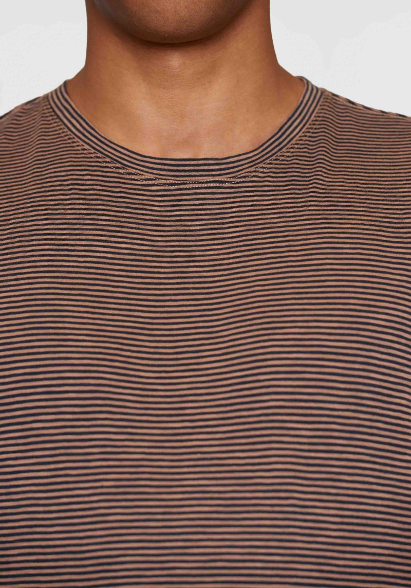 T-Shirt Narrow Striped Slub Tee Brown Stripe